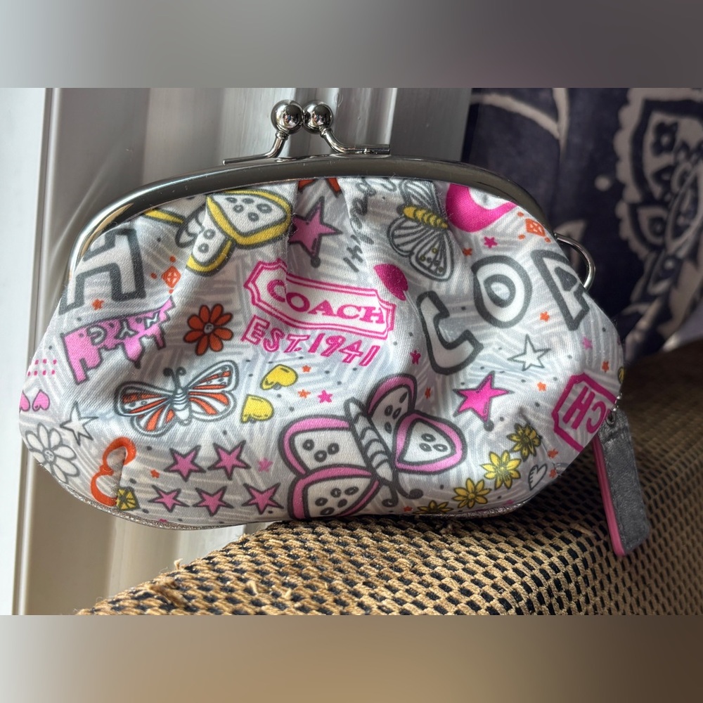Coach Poppy butterflies 1941 coin purse with hang tag